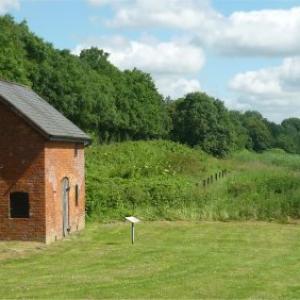 Newnham Fishing Hut rev a